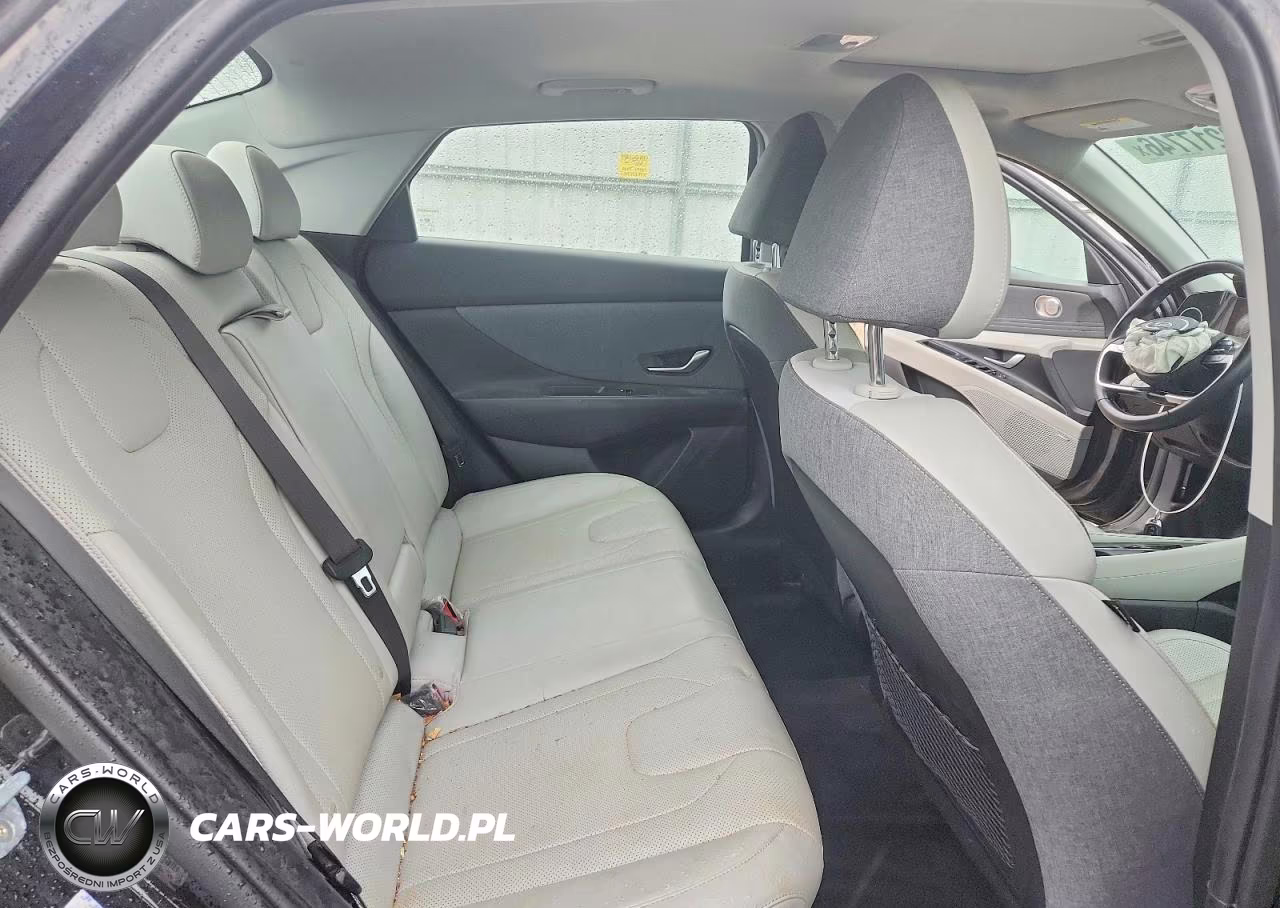 2022 Hyundai Elantra Limited VIN:KMHLP4AG5NU340154 - 10