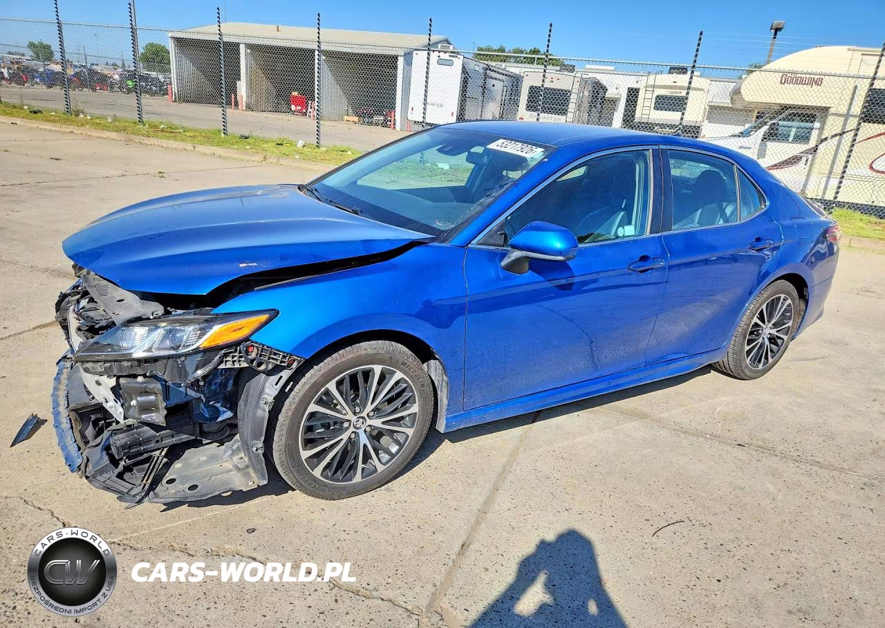 2019 Toyota Camry Se – zdjęcie 1 z 13