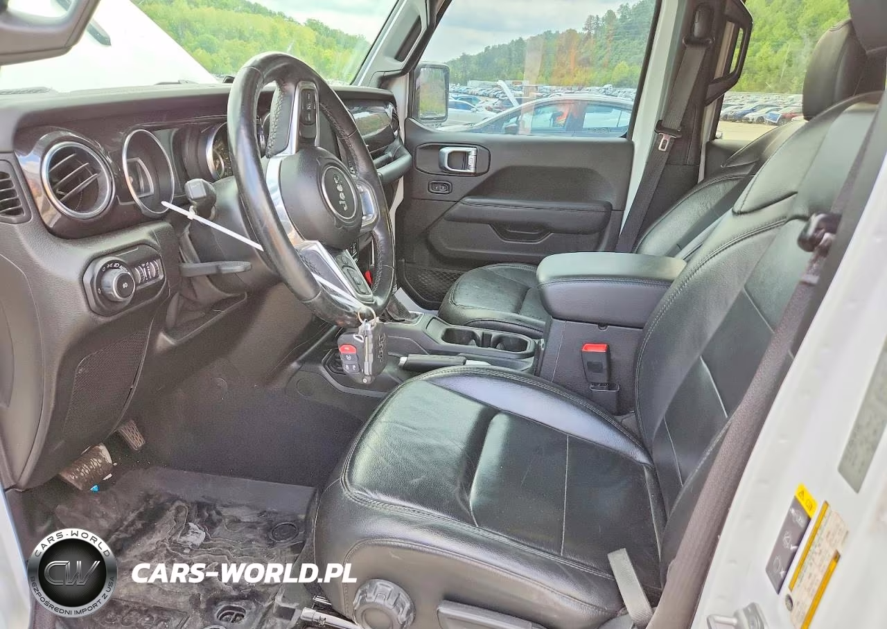 2020 Jeep Wrangler Unlimited Sahara VIN:1C4HJXEN5LW145288 - 7