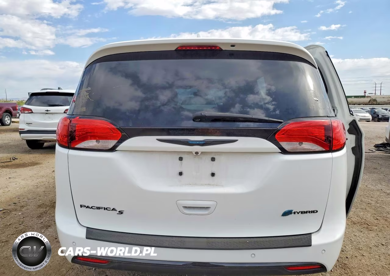 2020 Chrysler Pacifica Hybrid Limited VIN:2C4RC1N70LR199488 - 6