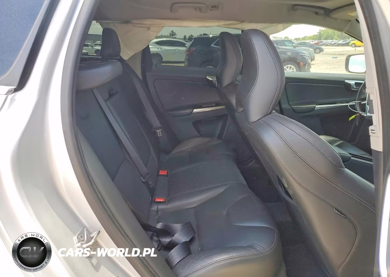 2017 Volvo Xc60 T6 Dynamic VIN:YV449MRRXH2202793 - 10