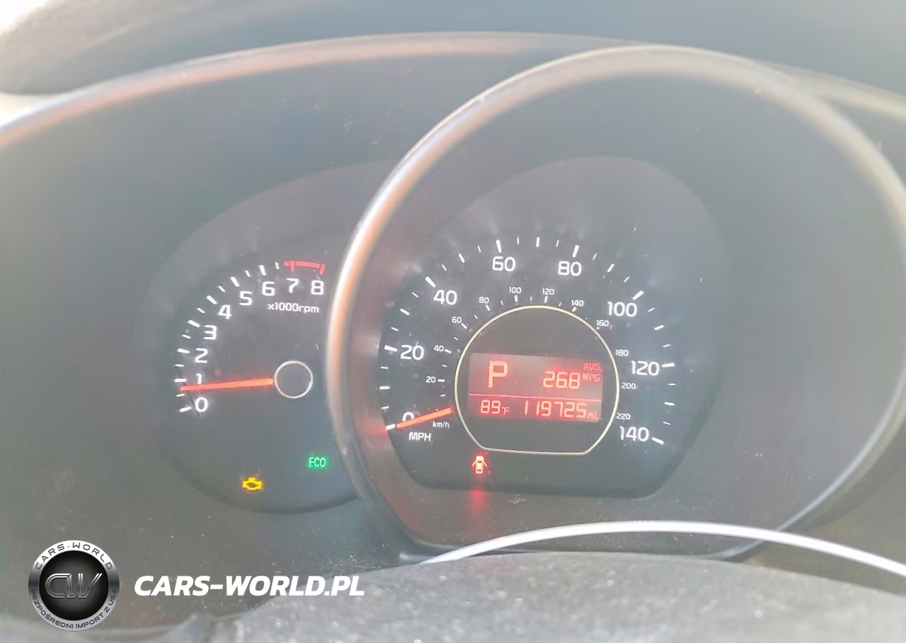 2015 Kia Soul + VIN:KNDJP3A56F7214857 - 9