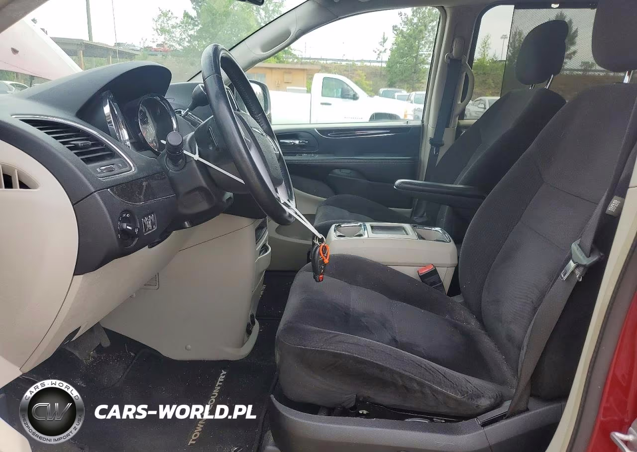 2015 Chrysler Town & Country Touring VIN:2C4RC1BG3FR515068 - 7