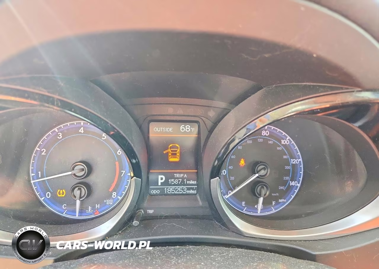 2015 Toyota Corolla S Plus VIN:2T1BURHE7FC374427 - 9