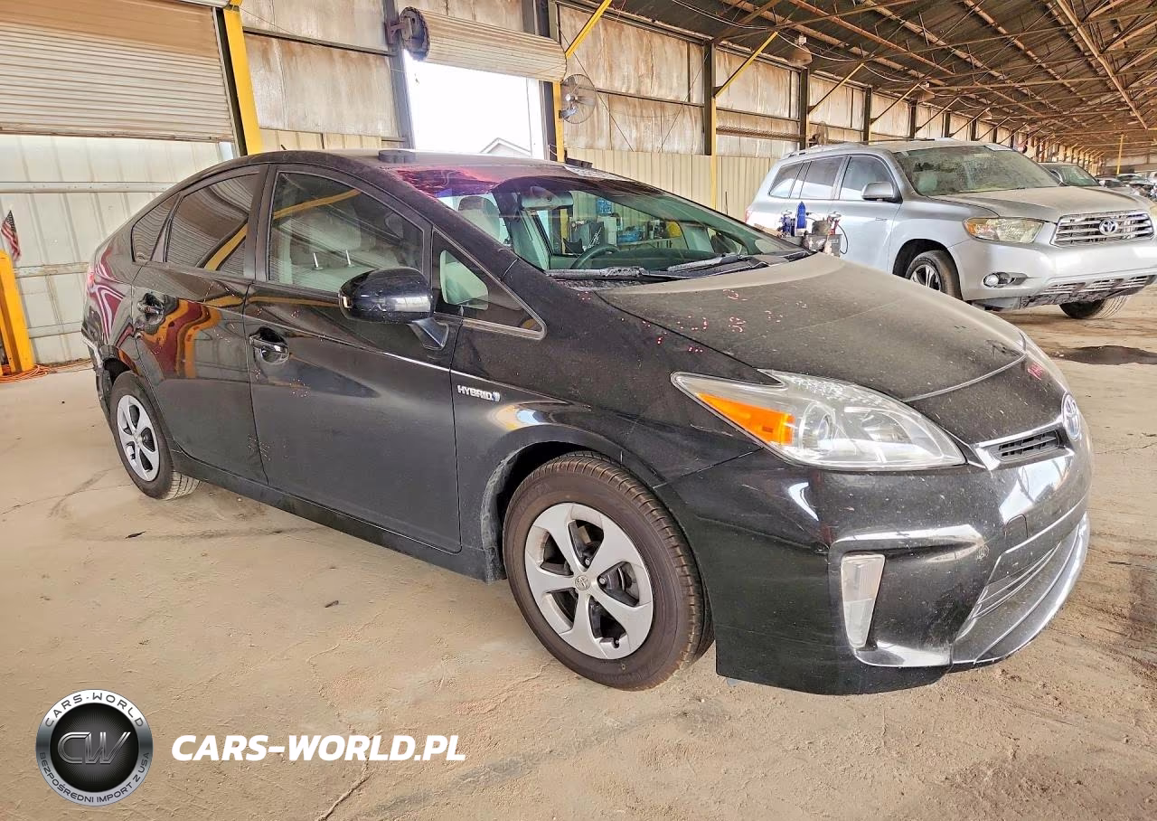 2014 Toyota Prius Three VIN:JTDKN3DU6E1795971 - 4