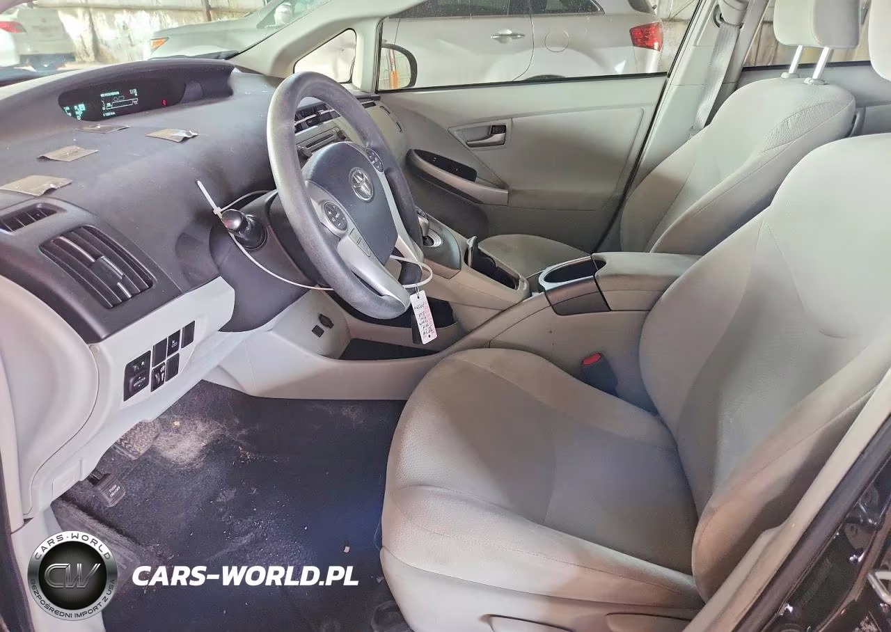 2014 Toyota Prius Three VIN:JTDKN3DU6E1795971 - 7