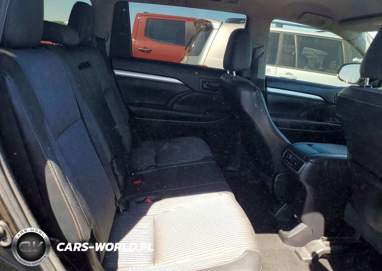 2015 Toyota Highlander Le Plus VIN:5TDBKRFH4FS214418 - 10