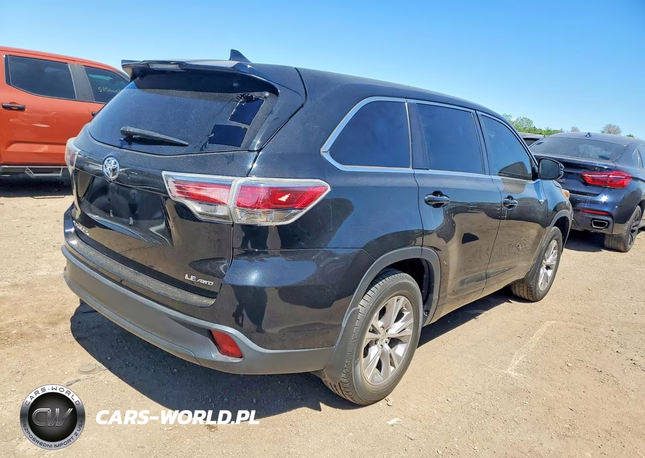 2015 Toyota Highlander Le Plus VIN:5TDBKRFH4FS214418 - 3