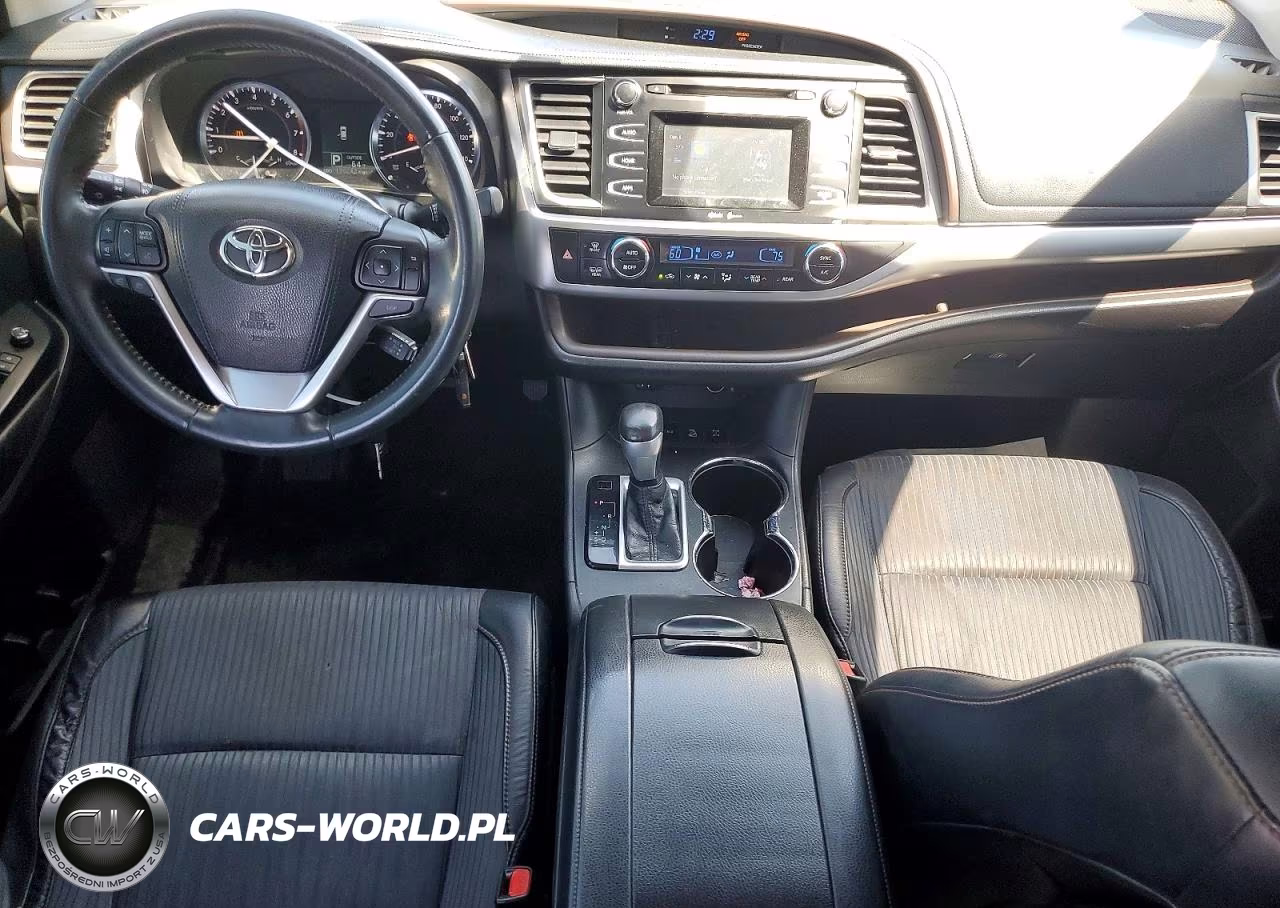 2015 Toyota Highlander Le Plus VIN:5TDBKRFH4FS214418 - 8