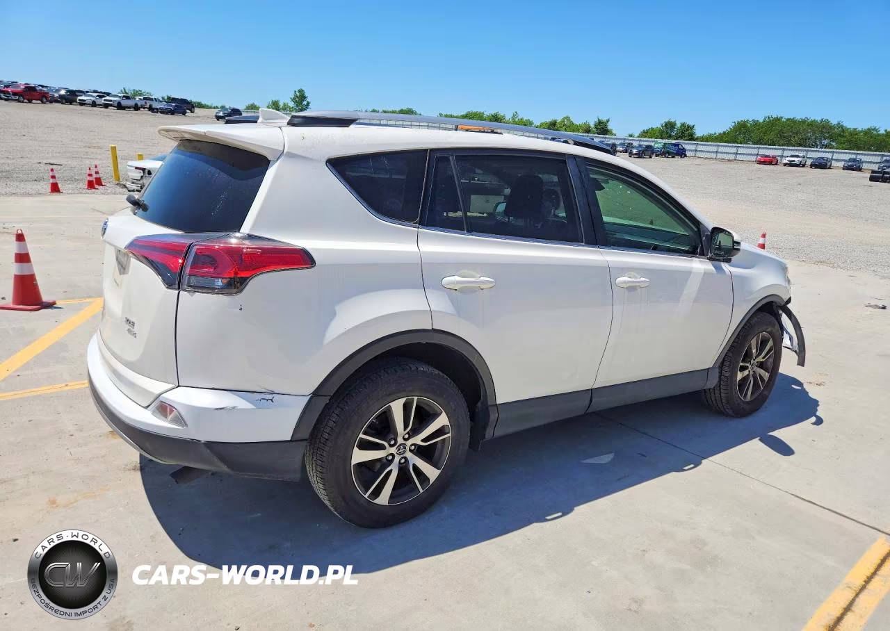 2018 Toyota Rav 4 VIN:JTMRFREV5JJ718041 - 3