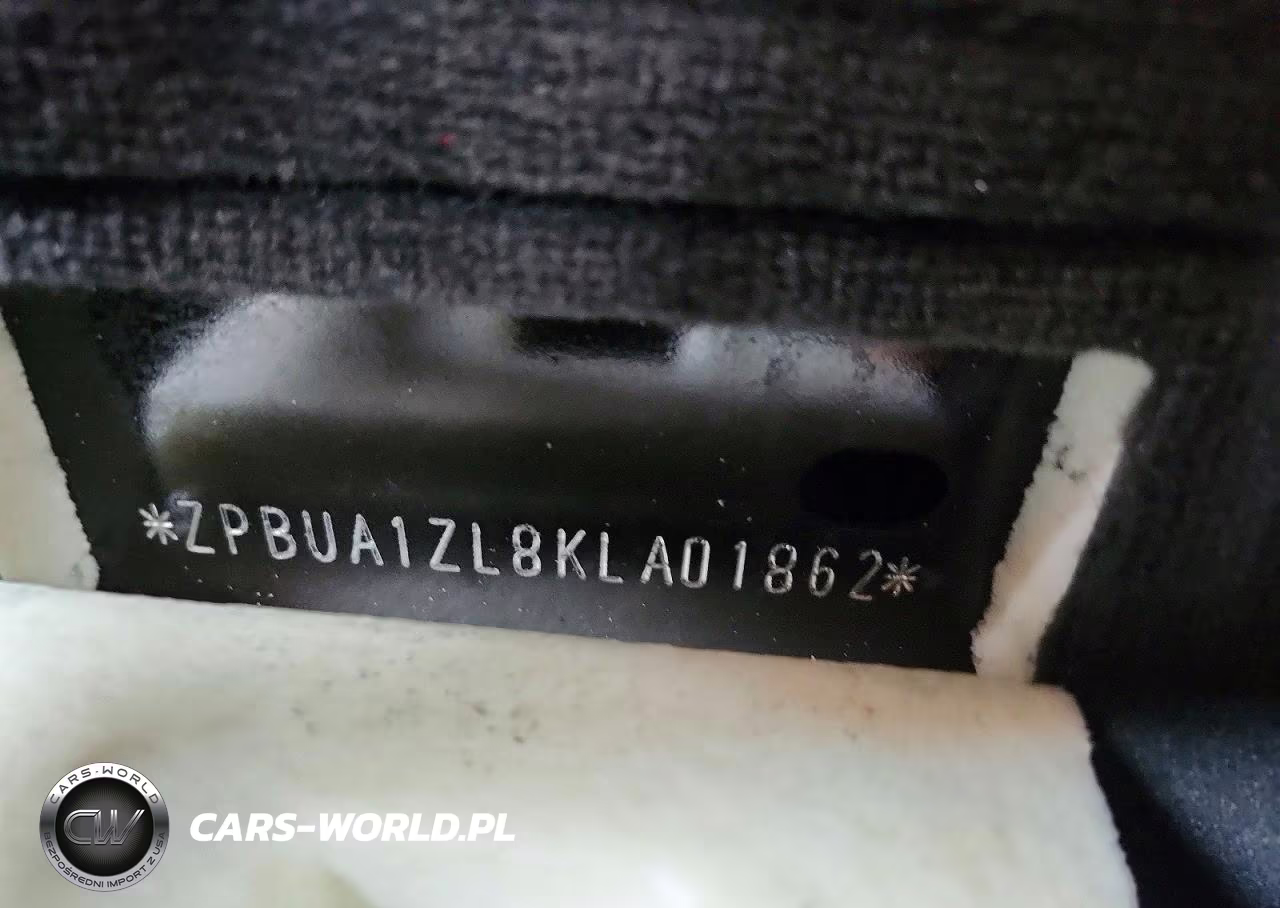 2019 Lamborghini Urus VIN:ZPBUA1ZL8KLA01862 - 13