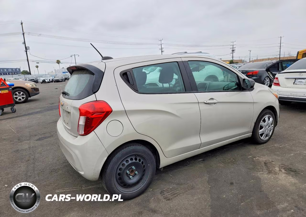 2018 Chevrolet Spark Ls VIN:KL8CB6SA3JC433207 - 3