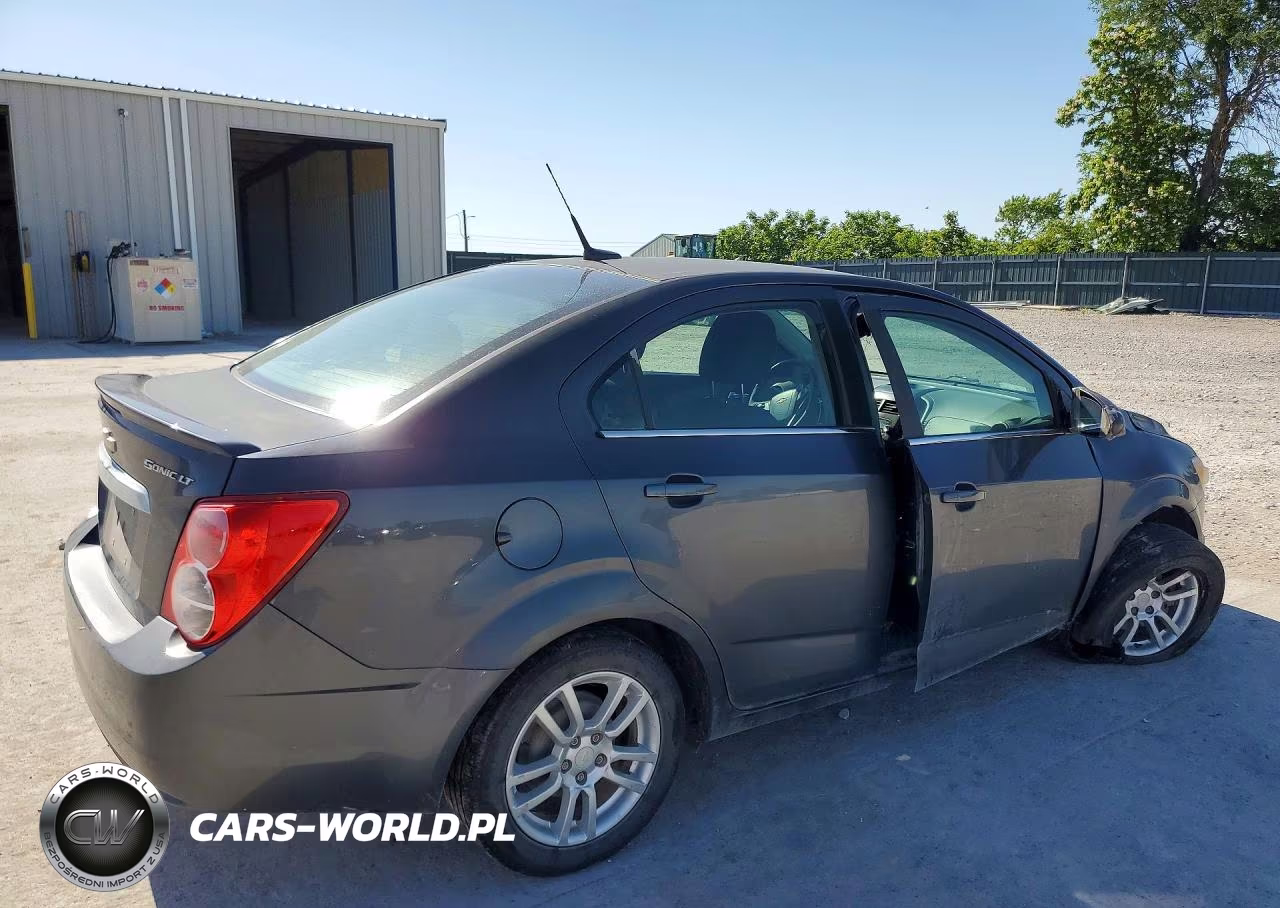 2013 Chevrolet Sonic Lt VIN:1G1JC5SH4D4173801 - 3