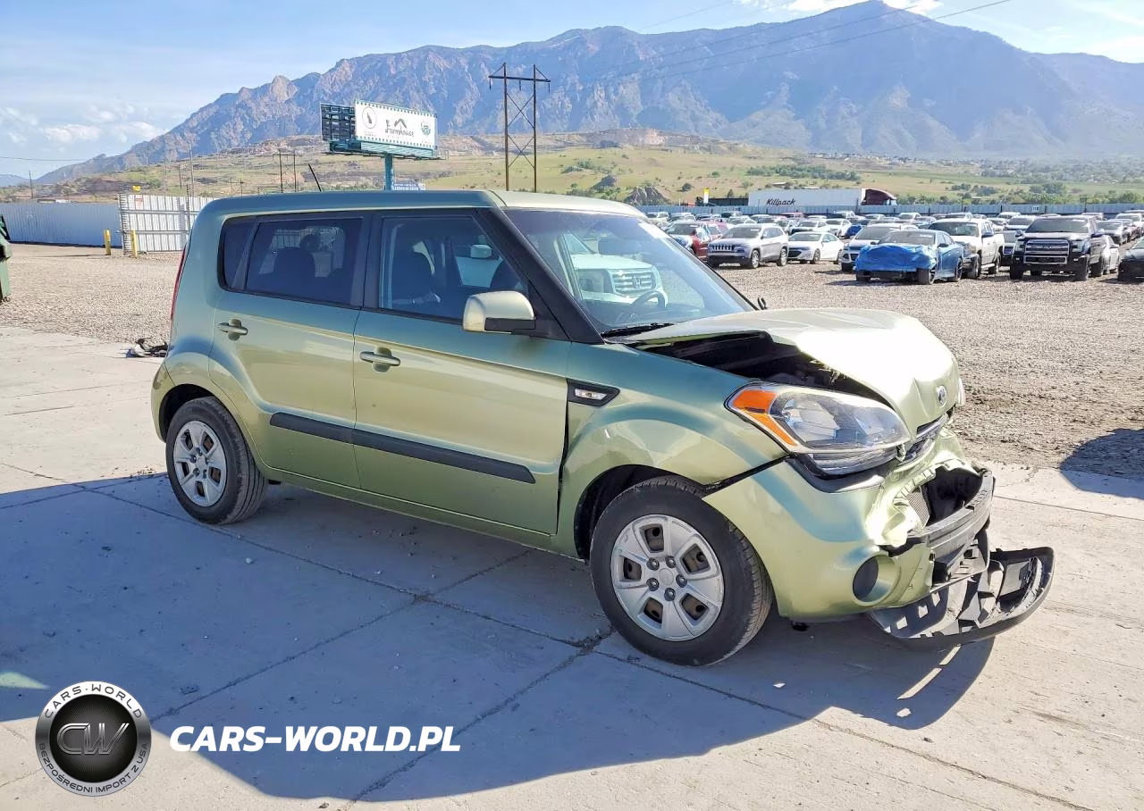 2013 Kia Soul Base VIN:KNDJT2A55D7616839 - 4