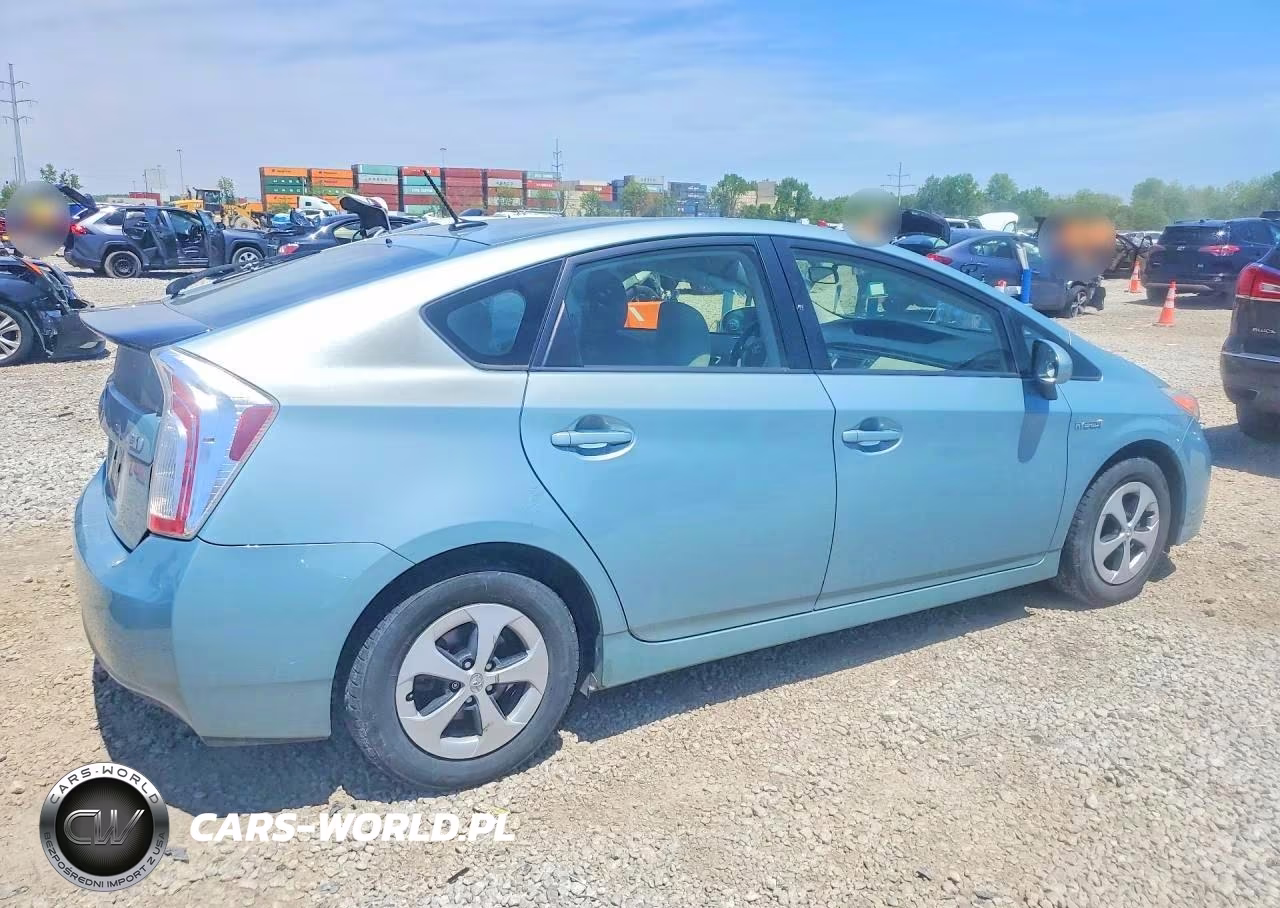 2012 Toyota Prius Three VIN:JTDKN3DU3C1570680 - 3