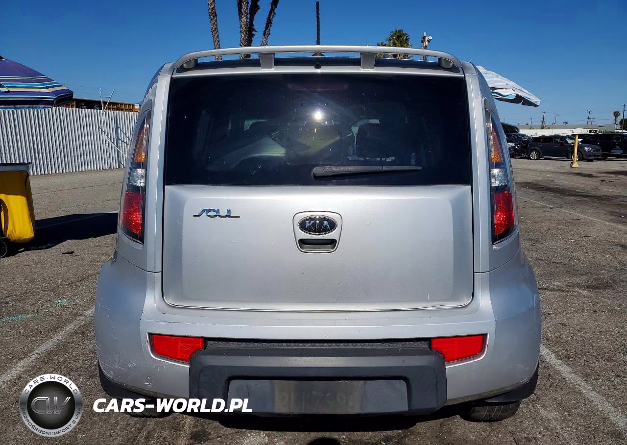 2010 Kia Soul + VIN:KNDJT2A24A7067829 - 6