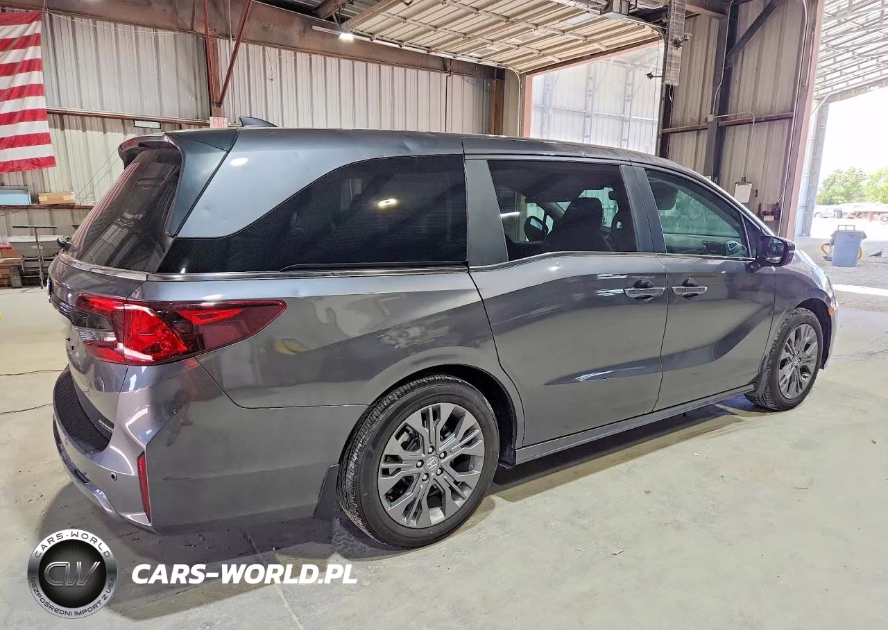 2025 Honda Odyssey Touring VIN:5FNRL6H84SB055180 - 3