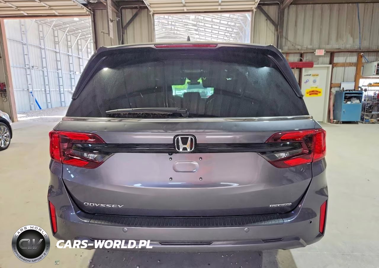 2025 Honda Odyssey Touring VIN:5FNRL6H84SB055180 - 6
