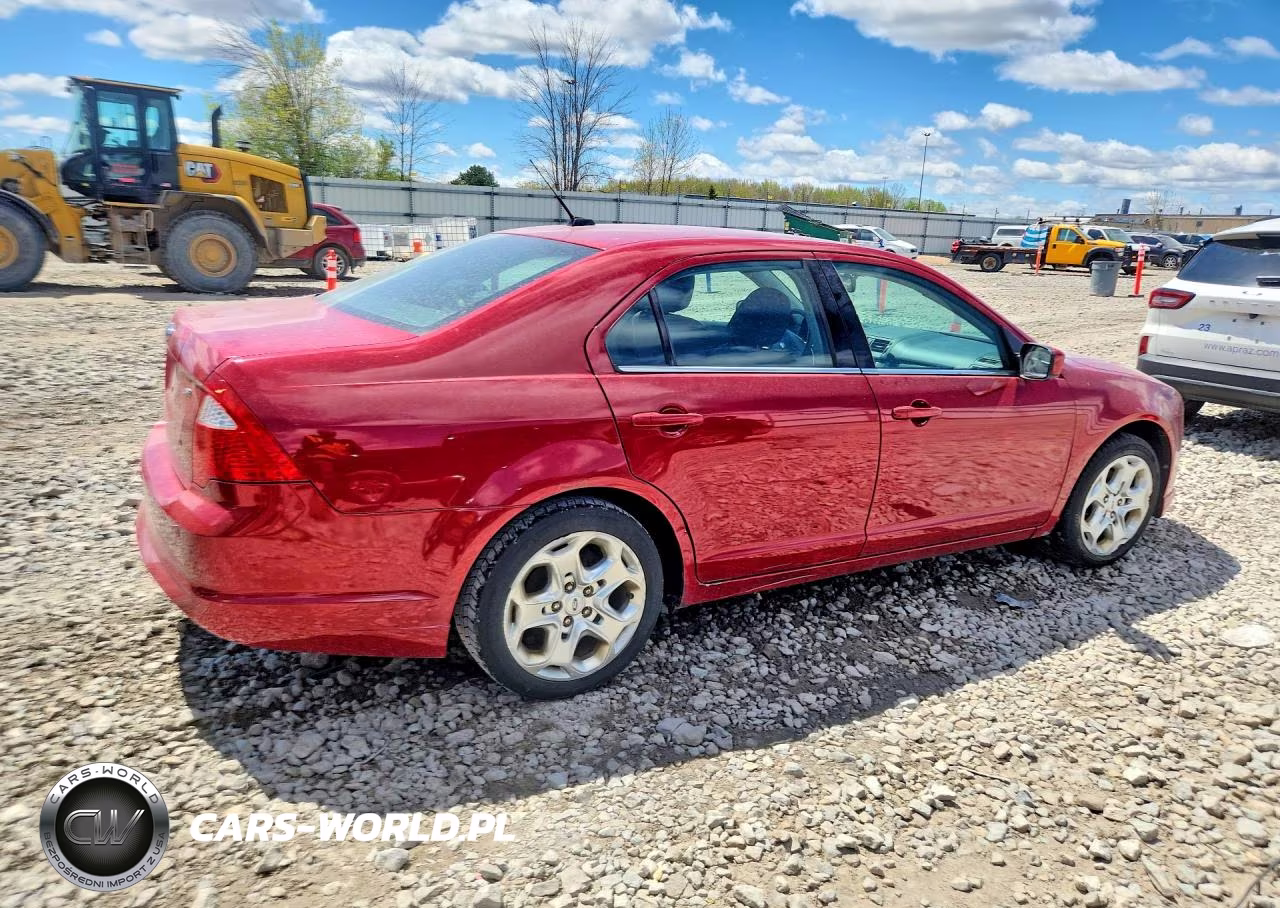 2010 Ford Fusion Se VIN:3FAHP0HA9AR201818 - 3