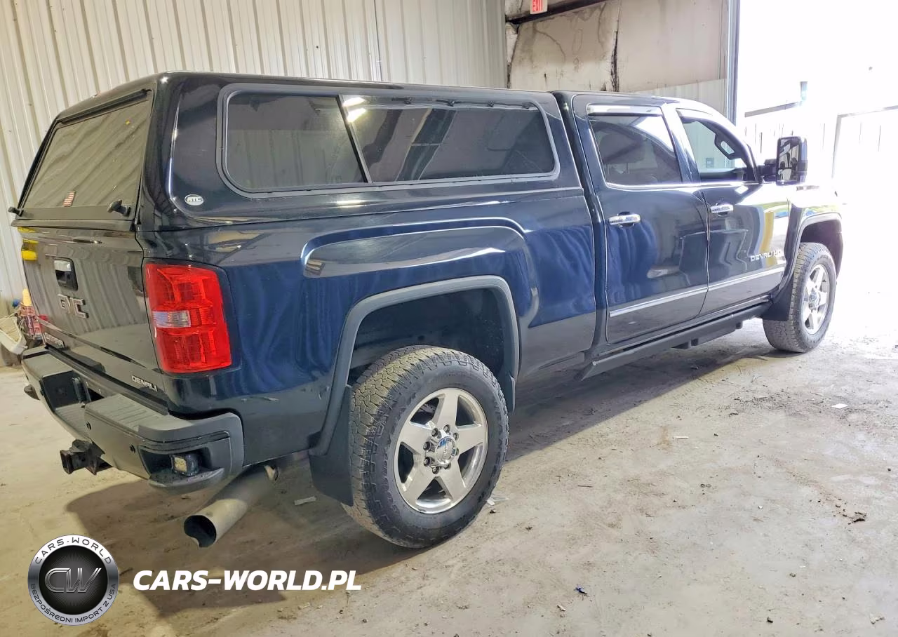 2015 GMC Sierra K2500 Denali VIN:1GT120E80FF137216 - 3