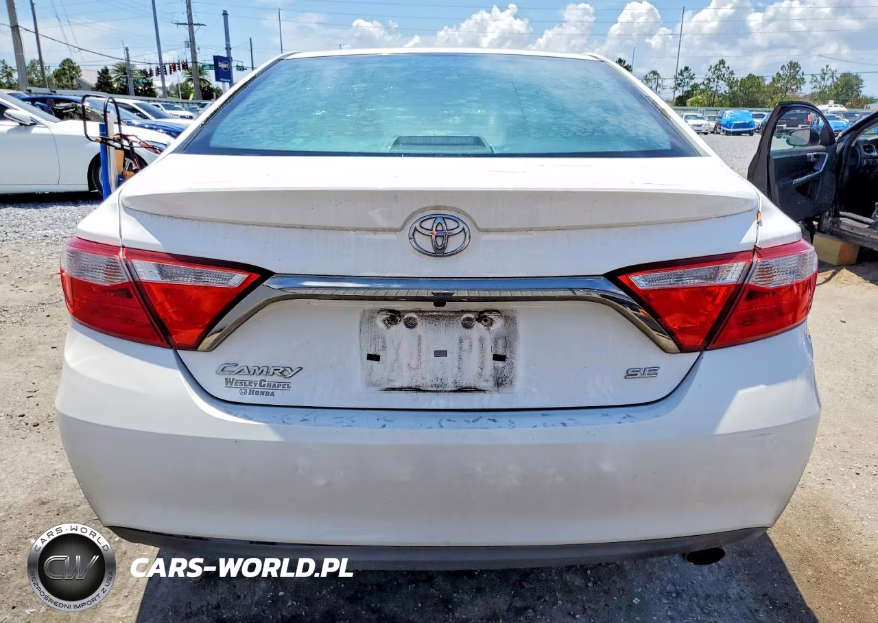 2015 Toyota Camry Se VIN:4T1BF1FK5FU495394 - 6