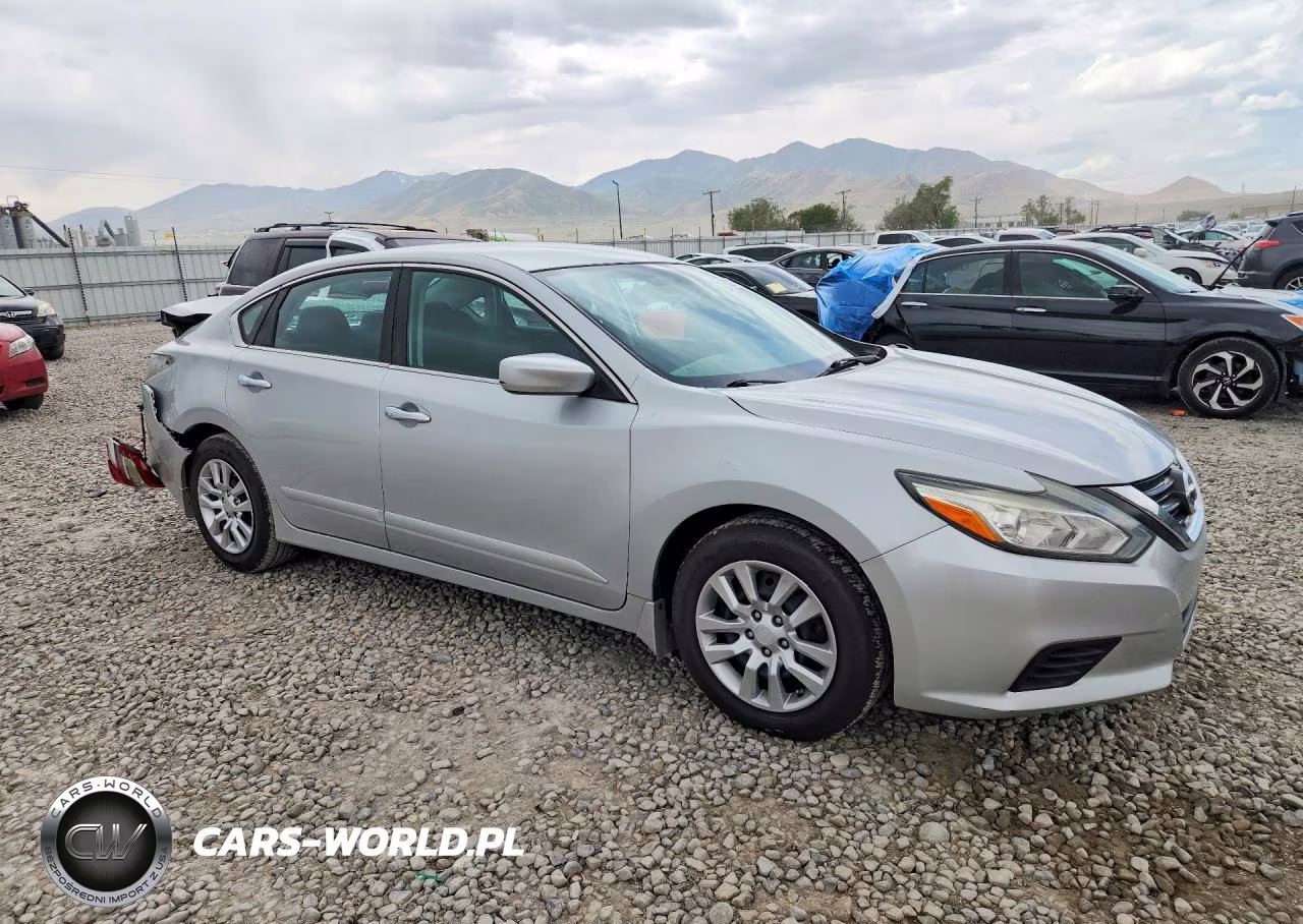 2016 Nissan Altima 2.5 S VIN:1N4AL3AP0GN332192 - 4