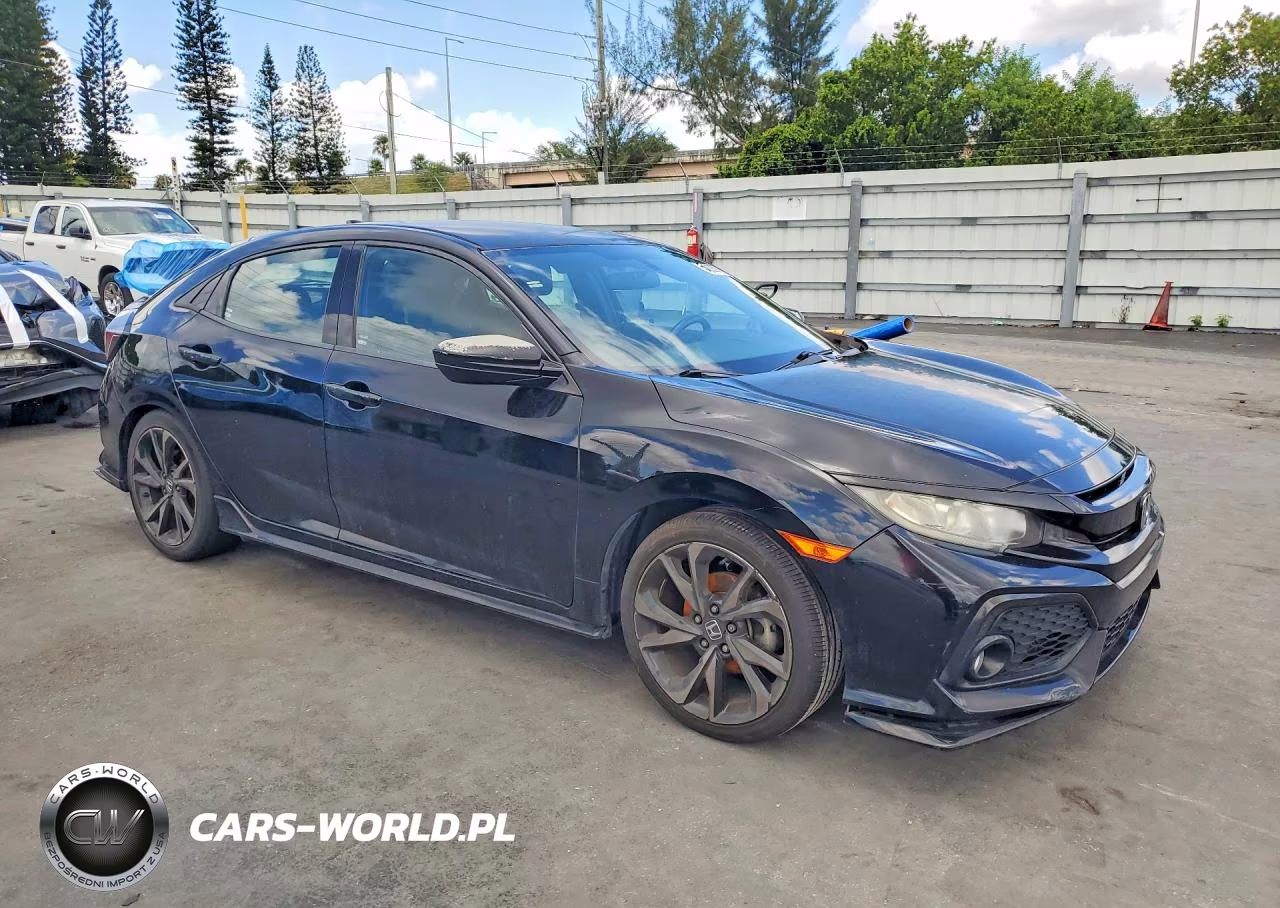 2017 Honda Civic Sport VIN:SHHFK7H44HU232357 - 4