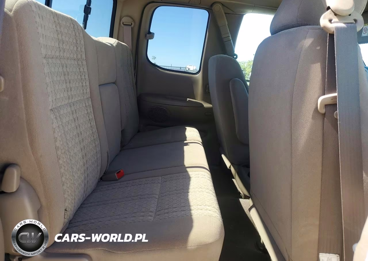 2003 Toyota Tundra Access Cab Sr5 VIN:5TBBT44183S381939 - 10
