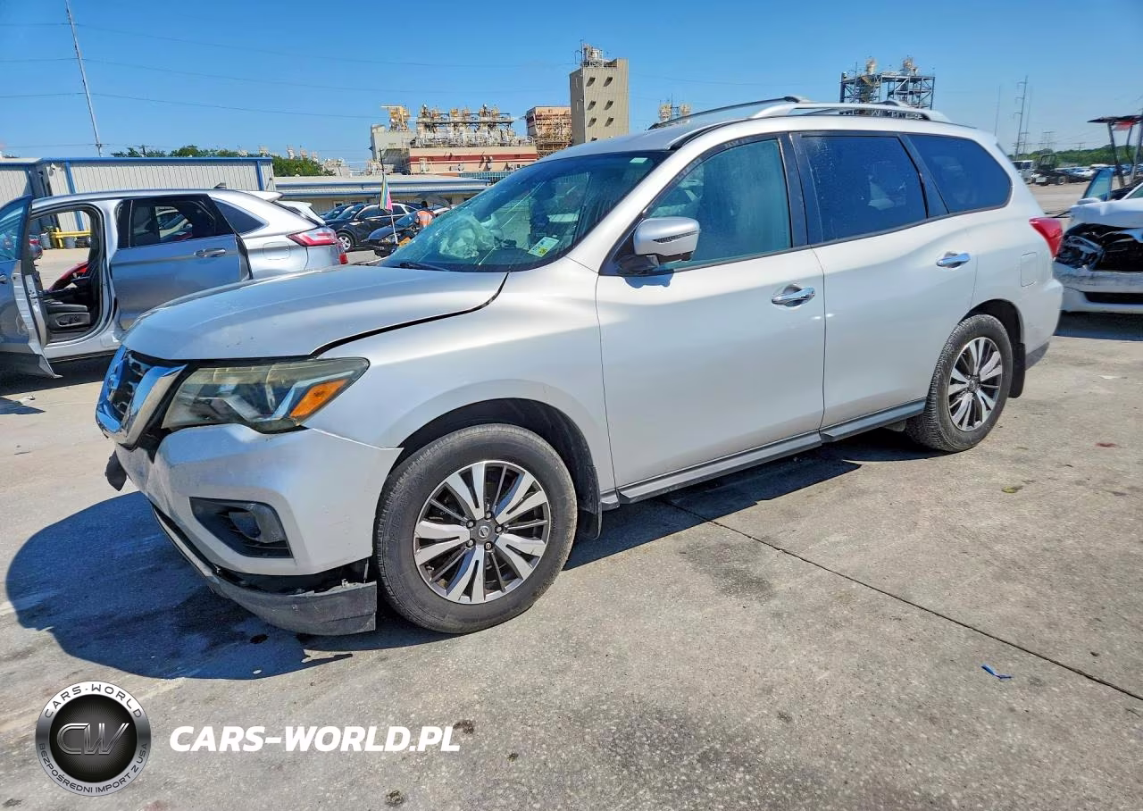 2017 Nissan Pathfinder Sl – zdjęcie 1 z 12