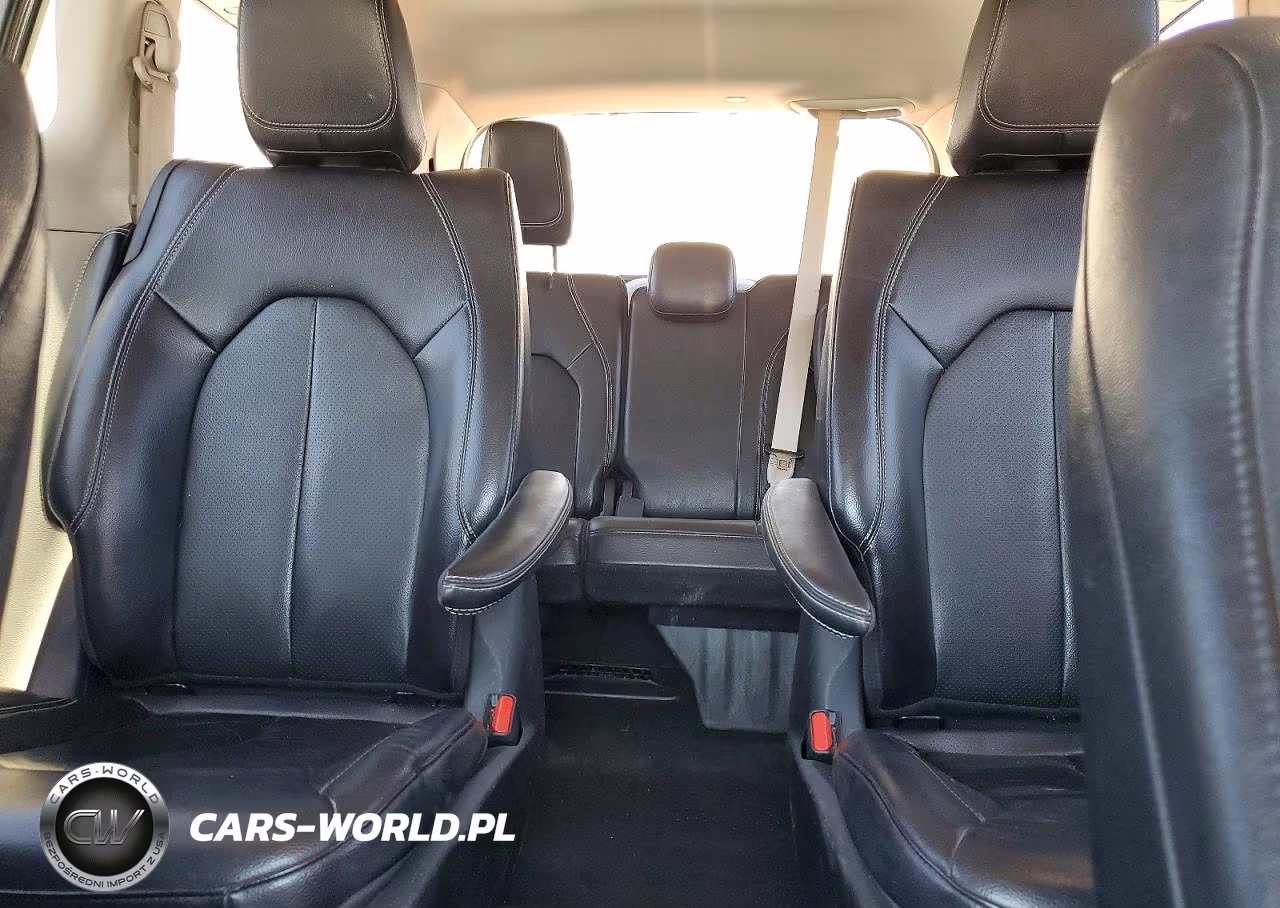 2022 Chrysler Pacifica Hybrid Touring L VIN:2C4RC1L78NR121093 - 10