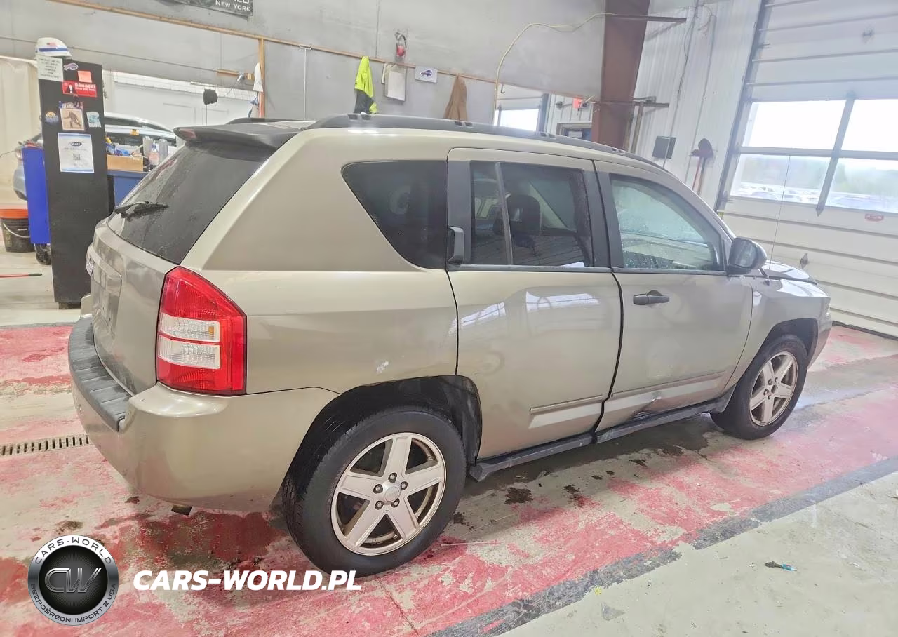 2008 Jeep Compass Sport VIN:1J8FF47WX8D679170 - 3