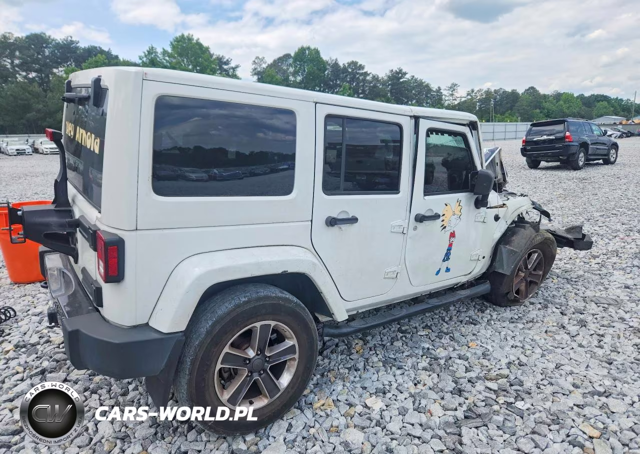 2014 Jeep Wrangler Unlimited Sahara VIN:1C4HJWEG1EL170415 - 3