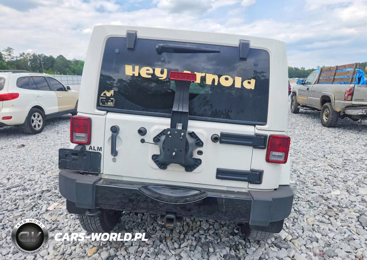 2014 Jeep Wrangler Unlimited Sahara VIN:1C4HJWEG1EL170415 - 6