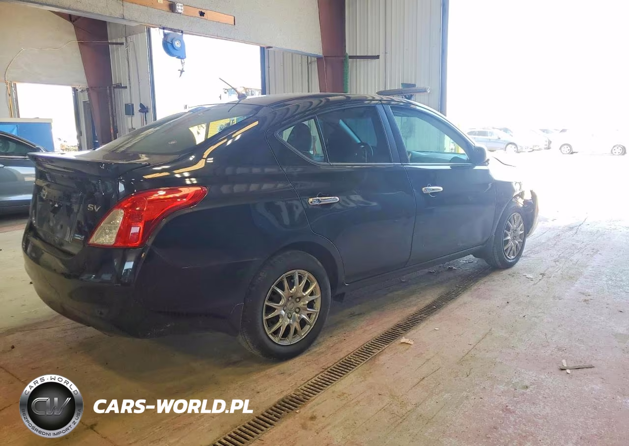 2013 Nissan Versa 1.6 S VIN:3N1CN7AP2DL852073 - 3