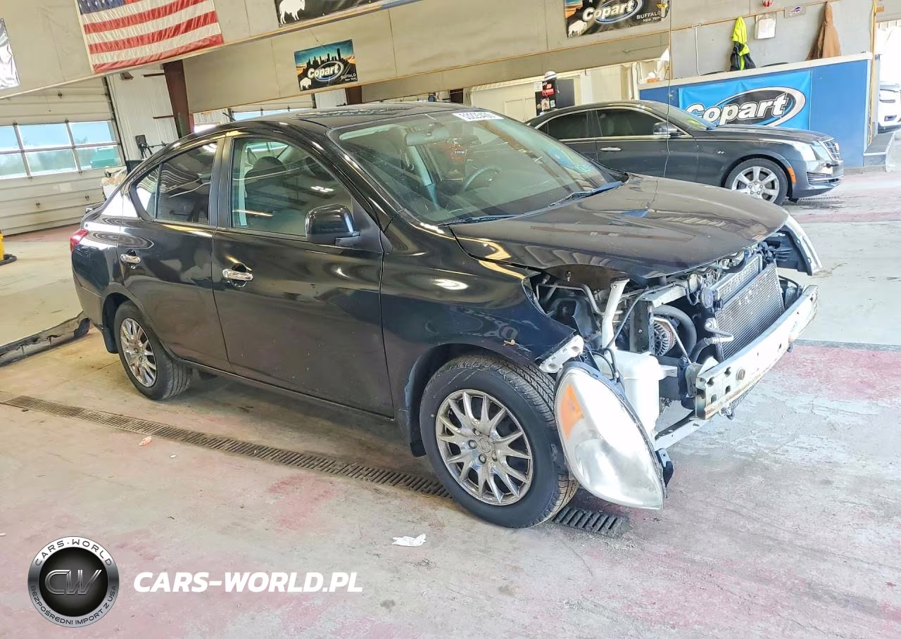 2013 Nissan Versa 1.6 S VIN:3N1CN7AP2DL852073 - 4