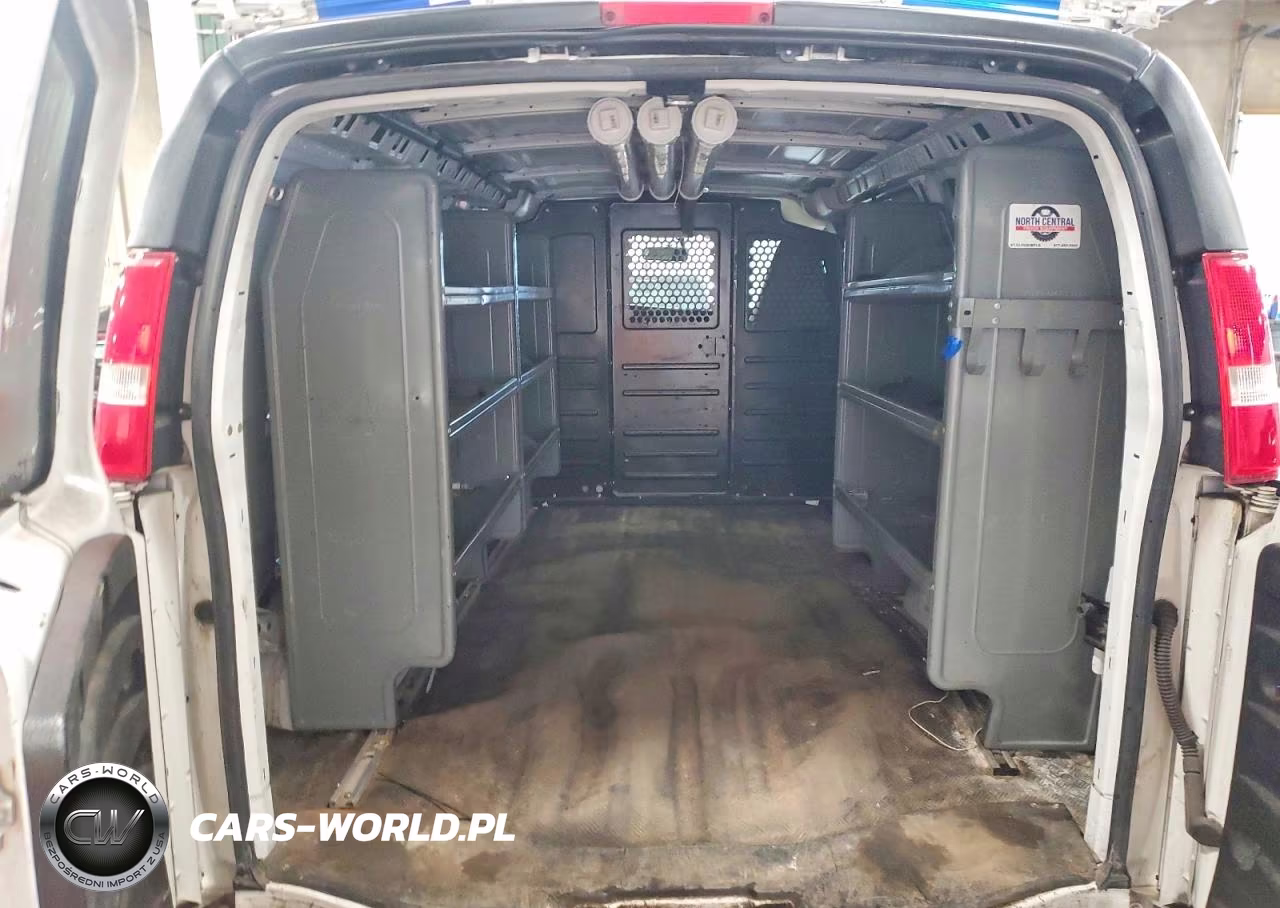 2019 Chevrolet Express G2500 VIN:1GCWGAFG6K1341044 - 10