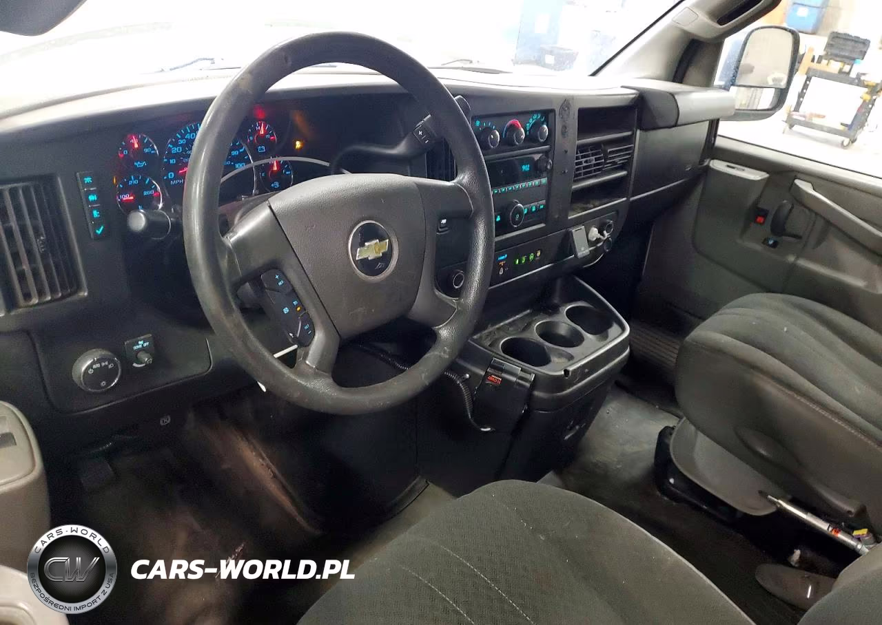 2019 Chevrolet Express G2500 VIN:1GCWGAFG6K1341044 - 8