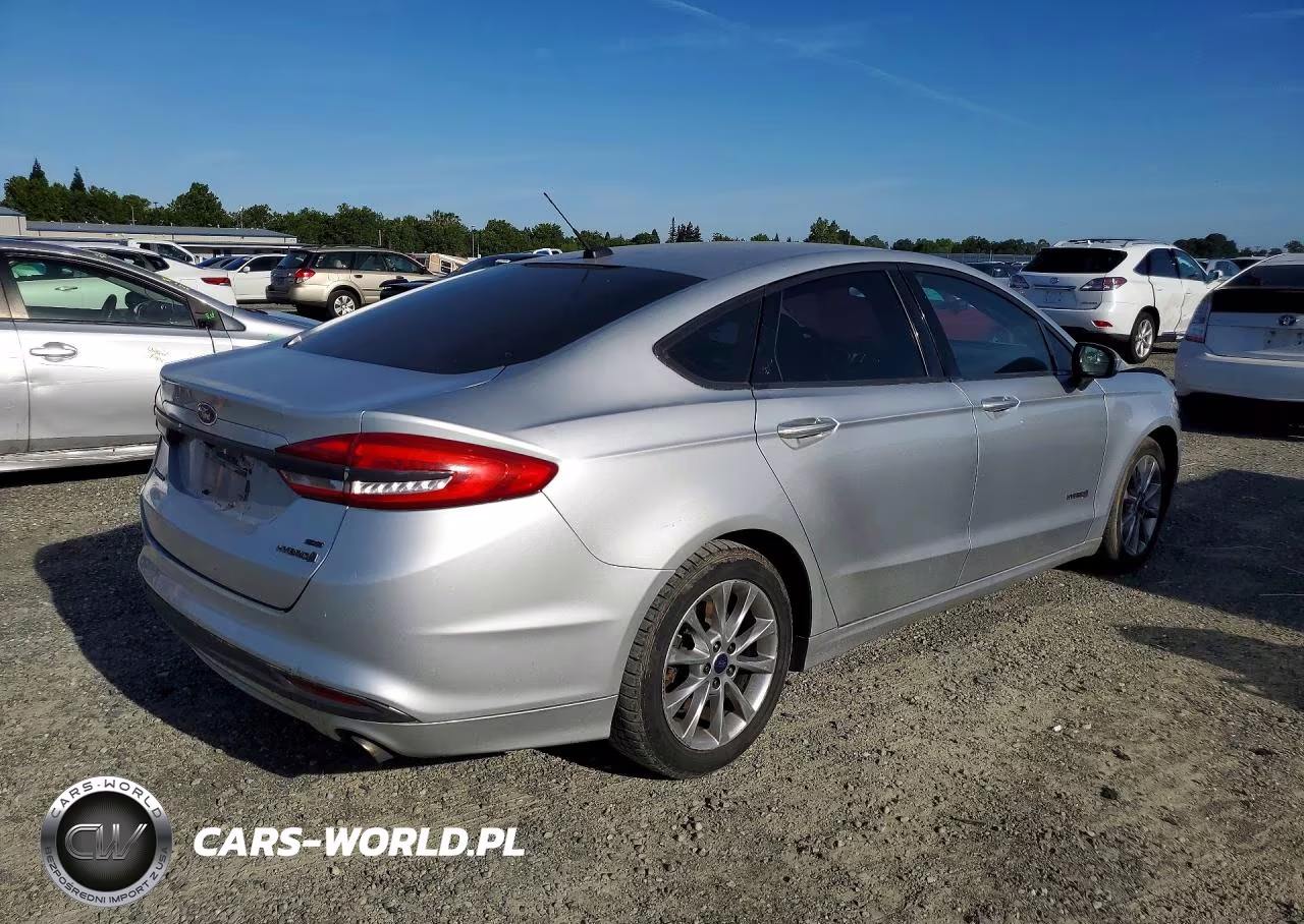 2017 Ford Fusion Se Hybrid VIN:3FA6P0LU4HR232655 - 3