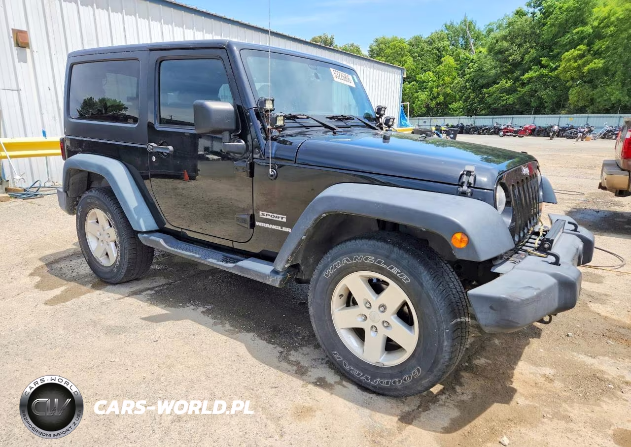 2013 Jeep Wrangler Sport VIN:1C4GJWAG2DL526435 - 4