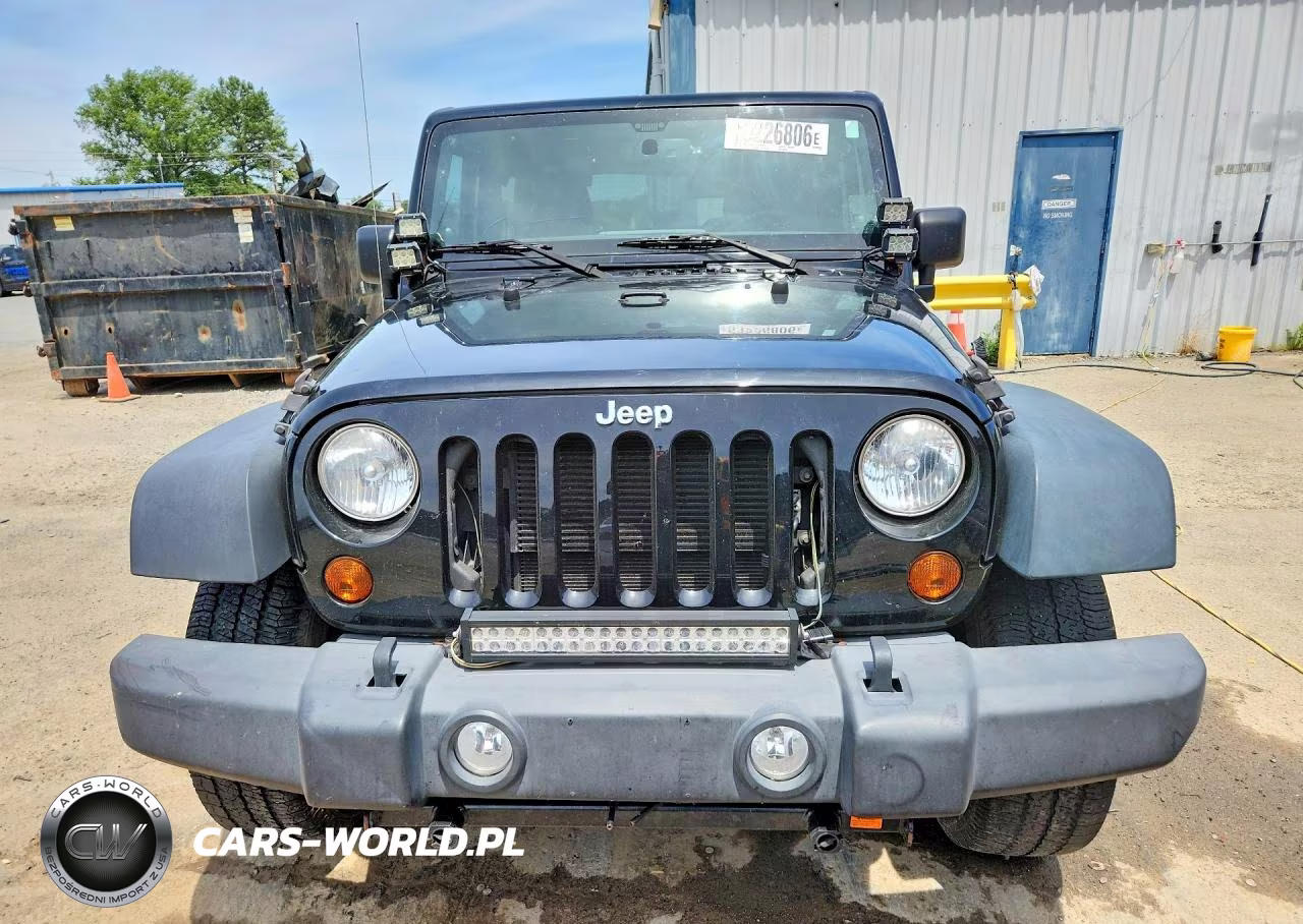 2013 Jeep Wrangler Sport VIN:1C4GJWAG2DL526435 - 5