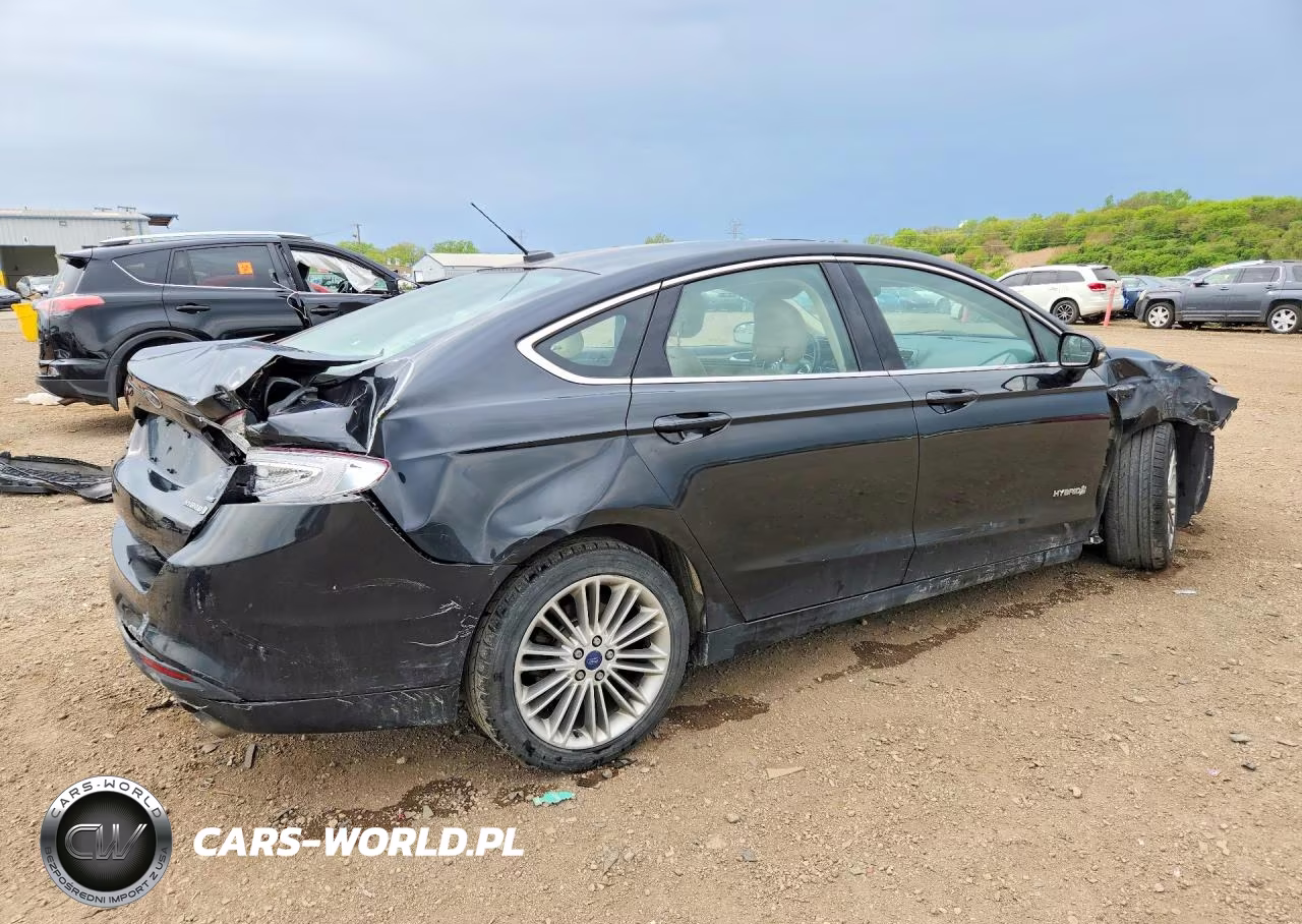 2014 Ford Fusion Se Hybrid VIN:3FA6P0LU1ER174659 - 3