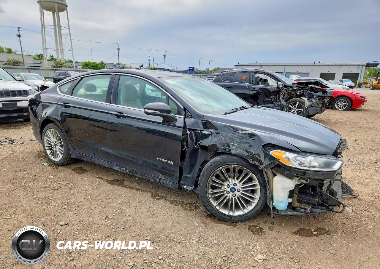 2014 Ford Fusion Se Hybrid VIN:3FA6P0LU1ER174659 - 4