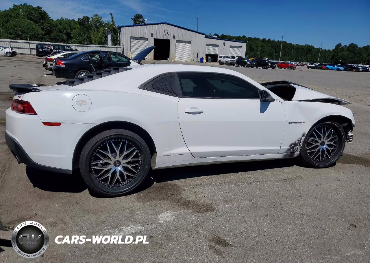 2015 Chevrolet Camaro 2Lt VIN:2G1FF1E39F9135812 - 3