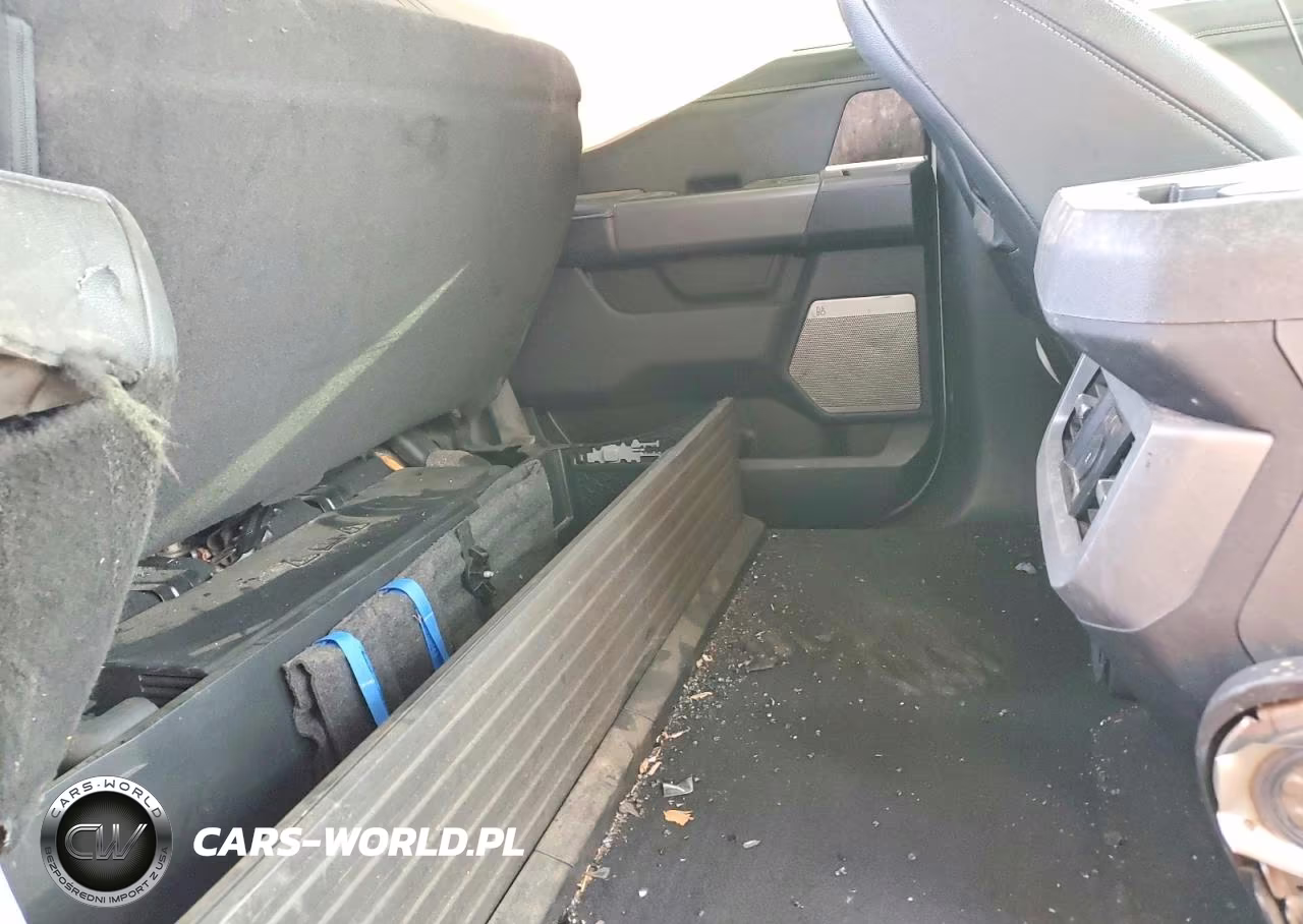 2023 Ford F350 Super Duty VIN:1FT8W3BT0PEC40365 - 10