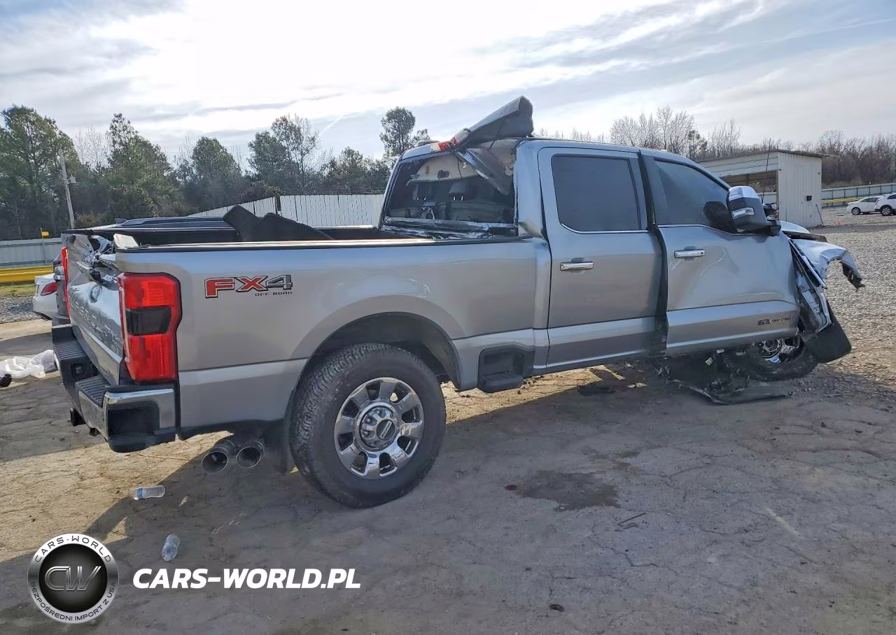 2023 Ford F350 Super Duty VIN:1FT8W3BT0PEC40365 - 3