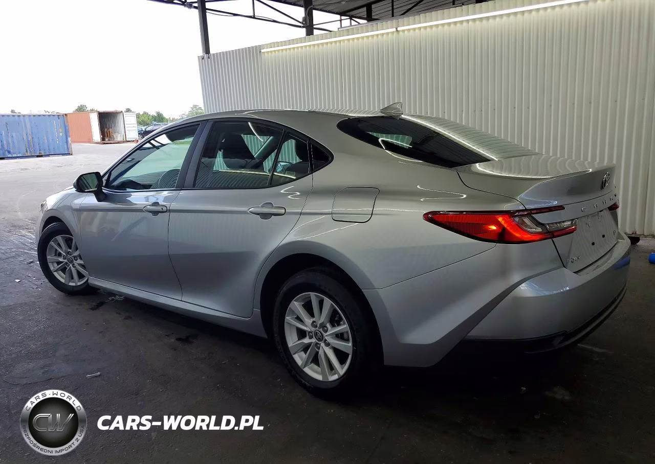 2025 Toyota Camry Le VIN:4T1DAACK9SU530072 - 2