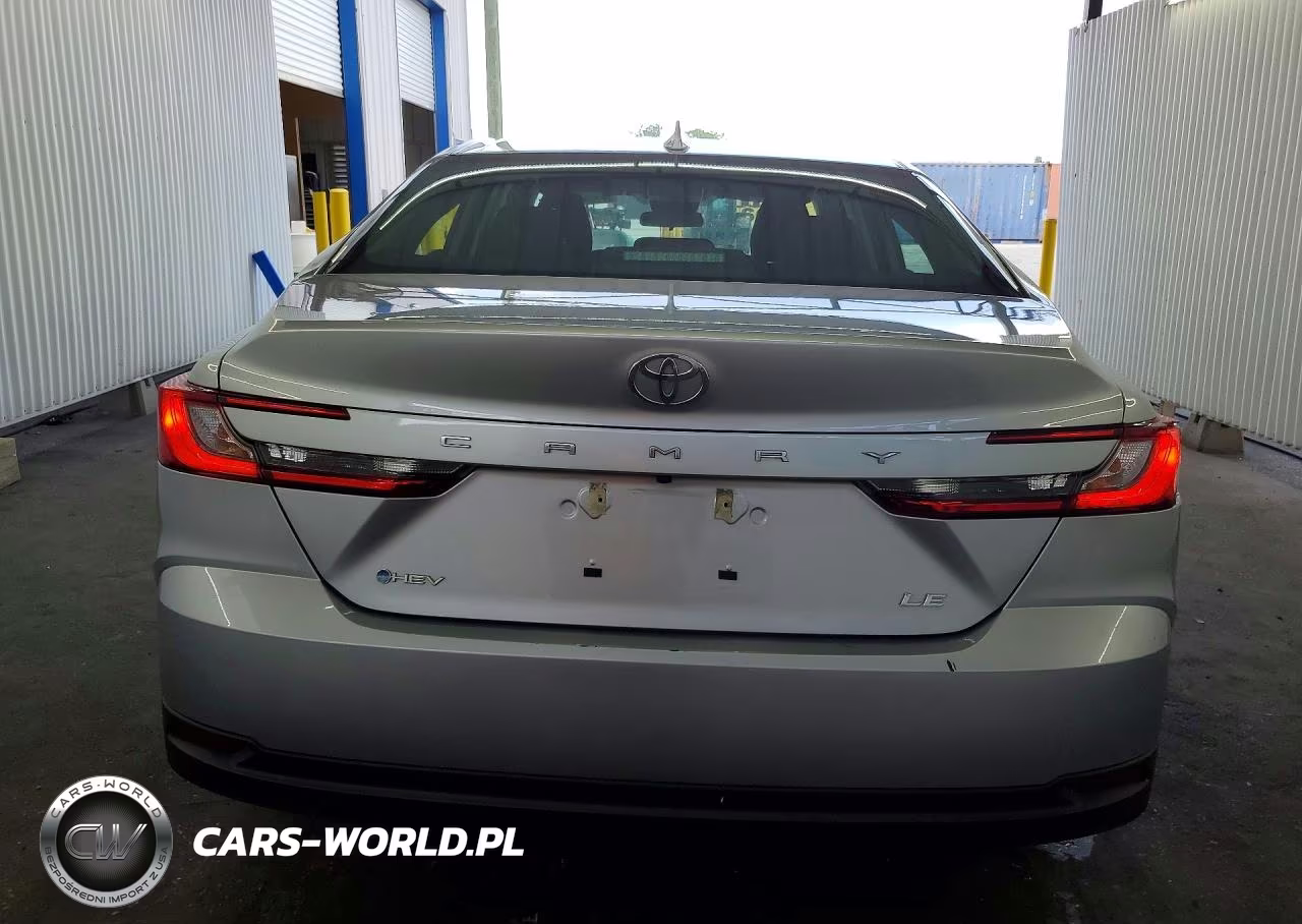 2025 Toyota Camry Le VIN:4T1DAACK9SU530072 - 6