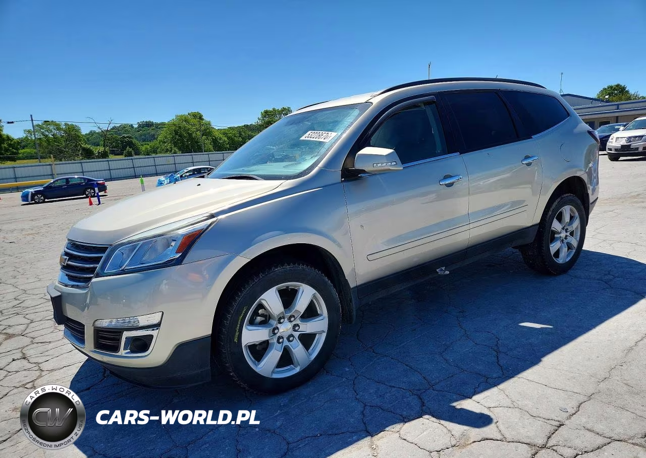 2017 CHEVROLET TRAVERSE LT
