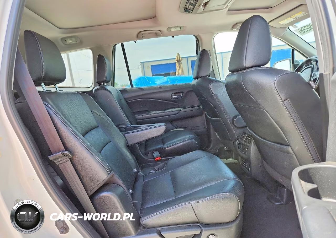 2017 Honda Pilot Elite VIN:5FNYF6H03HB069898 - 11