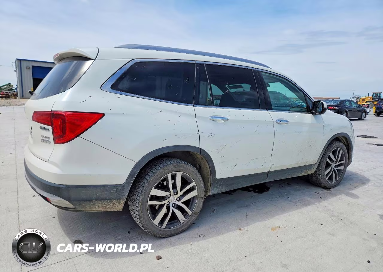 2017 Honda Pilot Elite VIN:5FNYF6H03HB069898 - 3